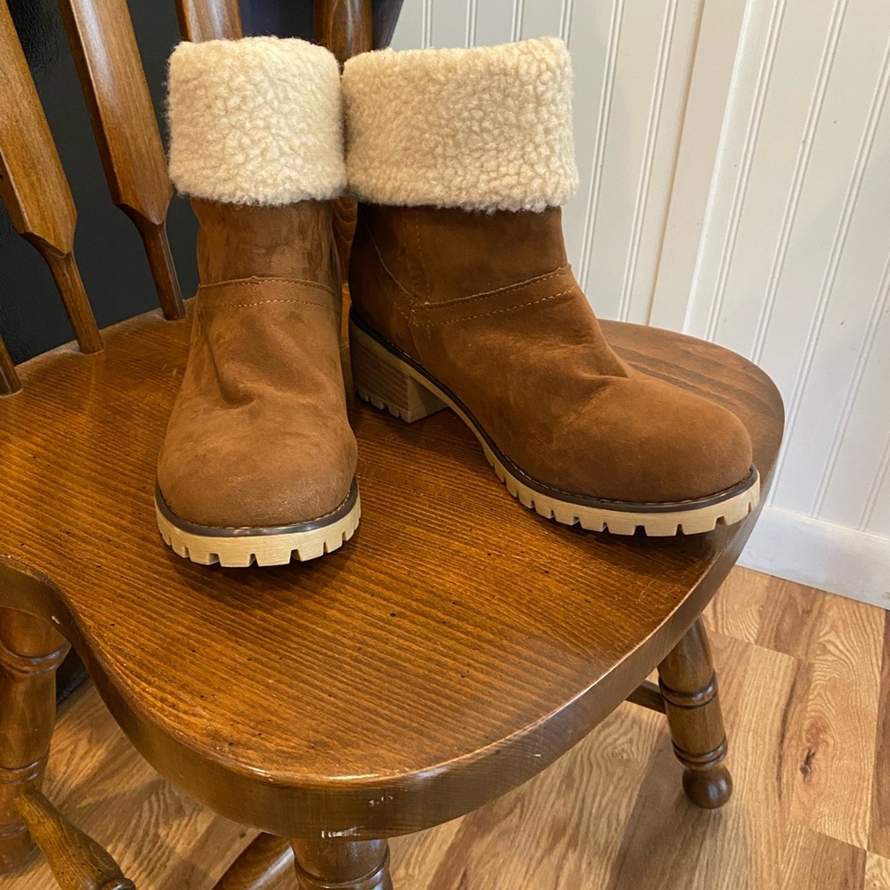 Fall/Winter Boots - Picture 5 of 7